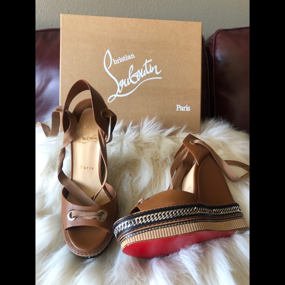 Size U.S 7 TRIBULI 140 CALF Christian Louboutin